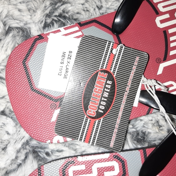 Ohio State Buckeyes flip-flops - Picture 4 of 4